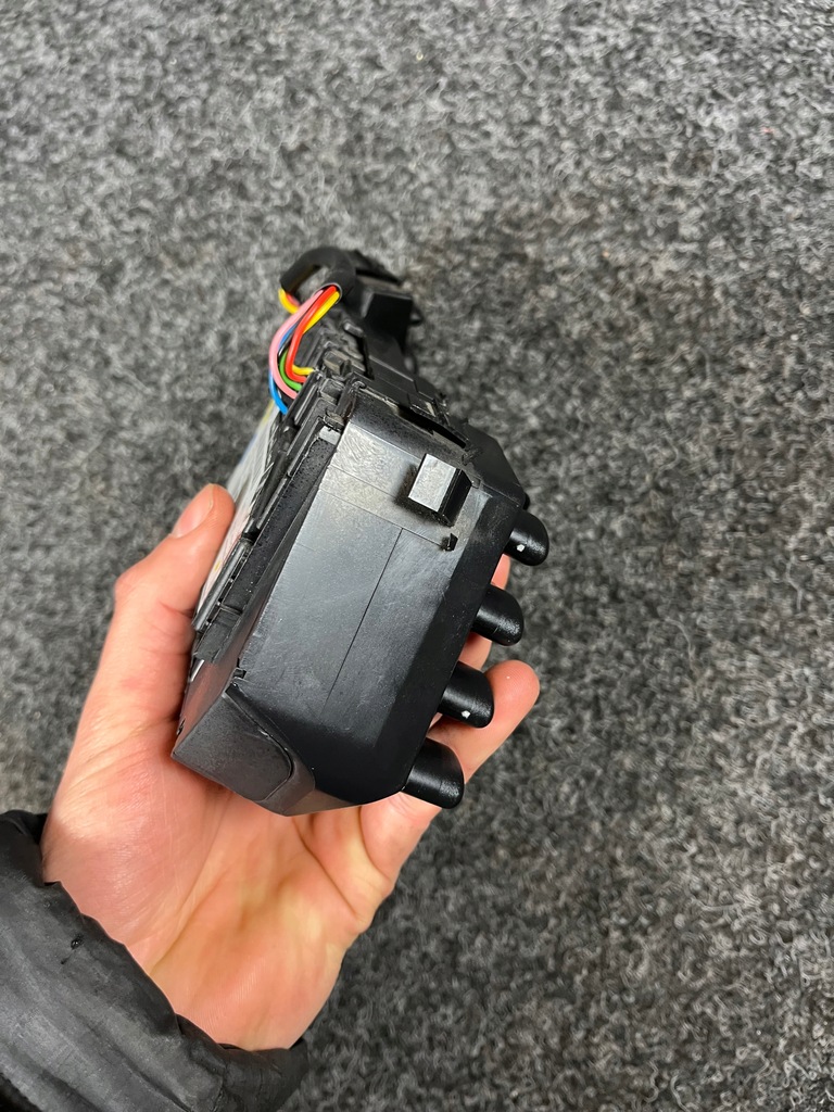 фото №7, Mercedes w220 s-klasa блок управления сиденье левый перед 2208219351