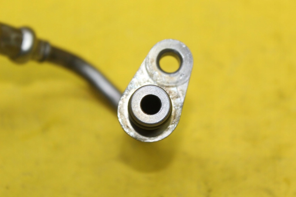 Шланг масла a2760900377 gle gls 3.0 би-турбо в Украине