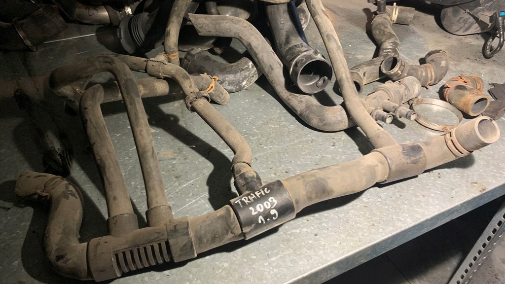 фото №1, Trafic vivaro ii 1,9 труба wąż wody