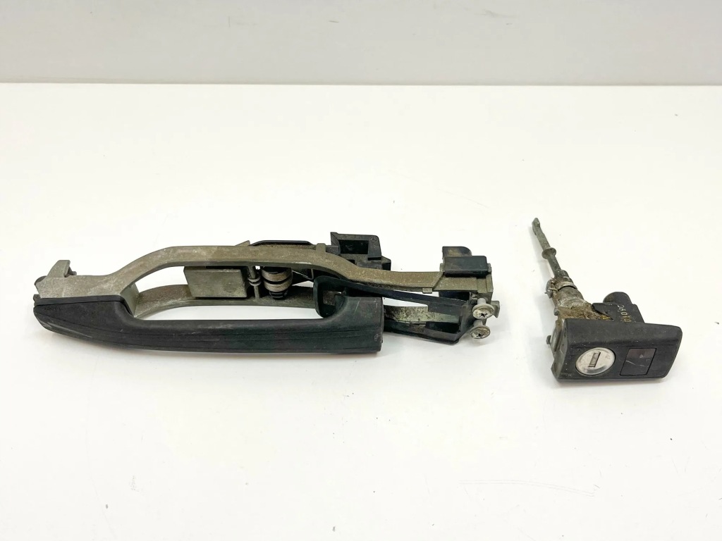 Купить Ручка левых передних дверь mercedes-benz sl r129 a1297660001 32835589