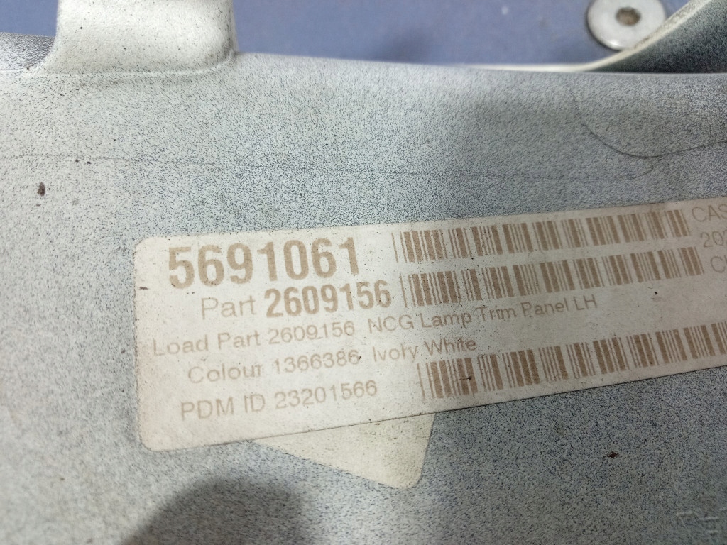 фото №8, Scania r s 2016 захист рамка панель фари фара лівий 2609156