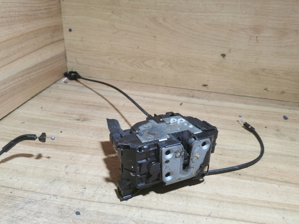 фото №1, Замок правый перед modus 6 pin