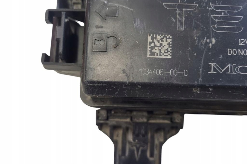Коробка предохранителей tesla model s 103440600c 1.34l electric 2015 с Разборки