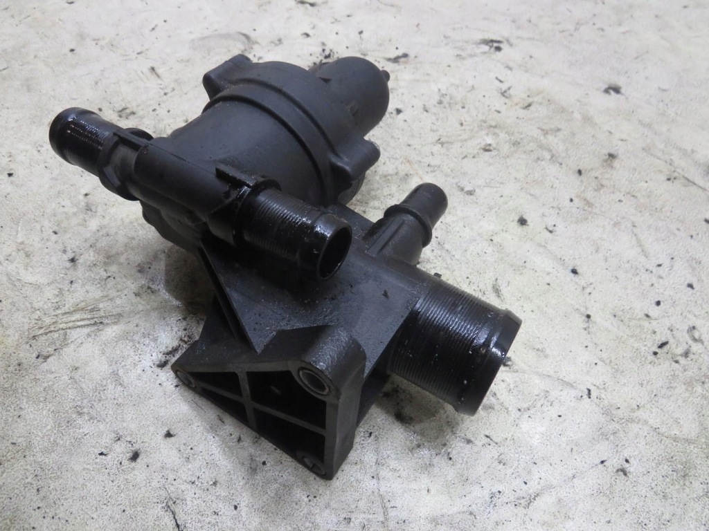 фото №6, Корпус термостата x-trail iii t32 1.6 dci 110614599r