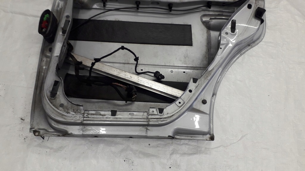 фото №12, Дверь задняя правое audi a3 8l цвет ly7m 96-03 wer 5d