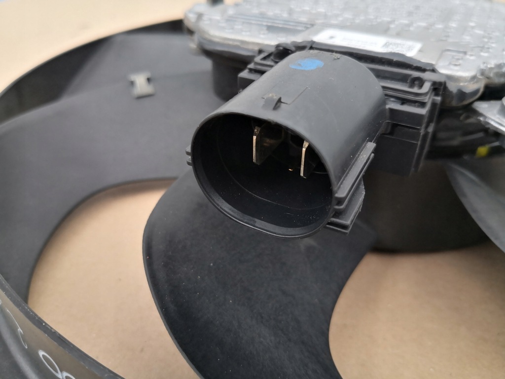 фото №8, Trafic vivaro talento nv300 2.0dci вентилятор 3303