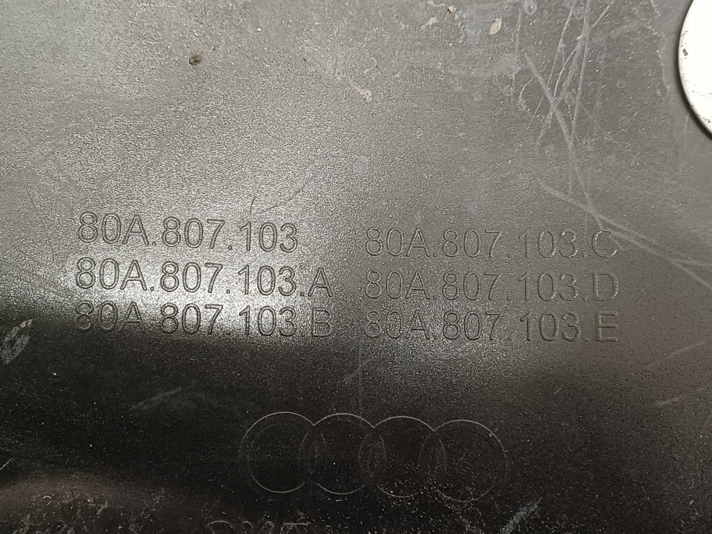 Купить Audi q5 16- угол бампера правый  перед 809a807103