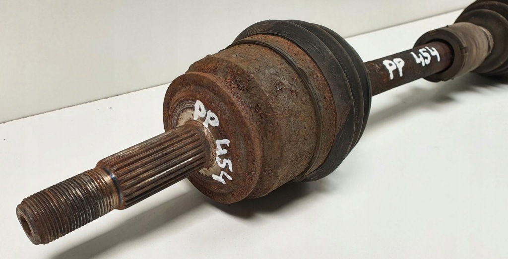 фото №2, Привідний вал права правий перед smart forfour 454 1.5 t