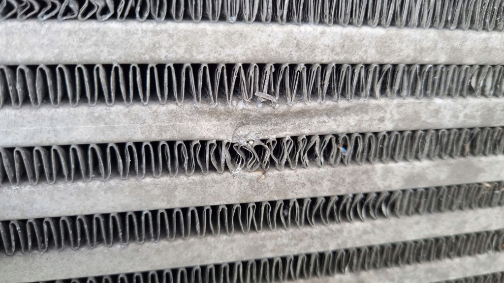 Радиатор интеркулер mercedes sprinter w907 w910 с Разборки