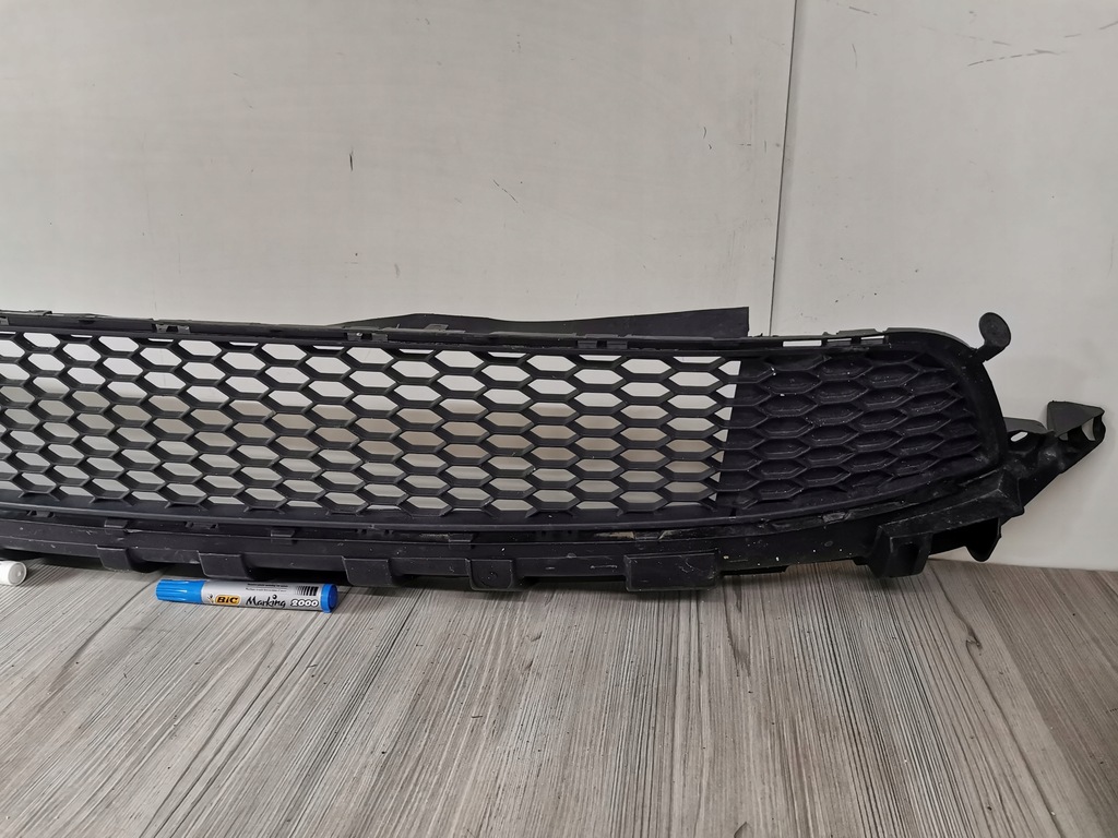 фото №9, Решётка средняя бампера перед renault trafic iii