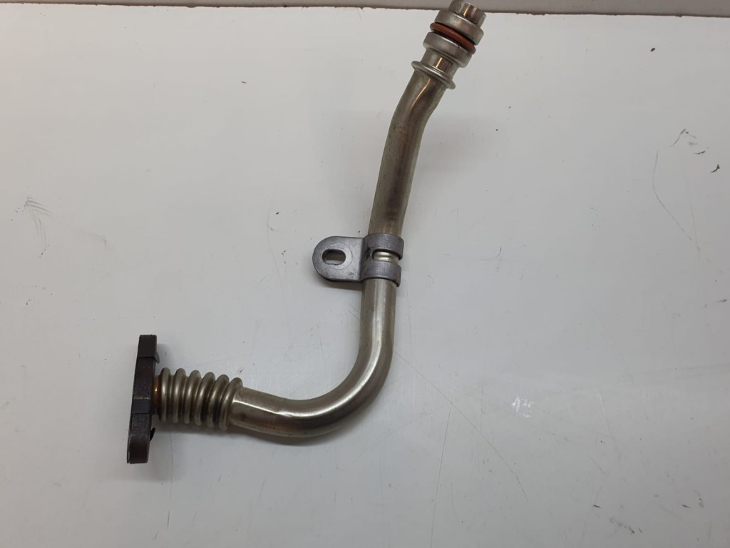 фото №1, Труба шланг турбины trafic iii vivaro b