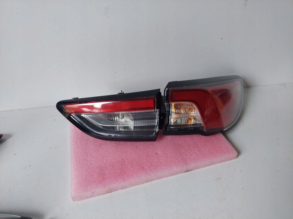 фото №1, Ford kuga mk3 лампа права задня задня led