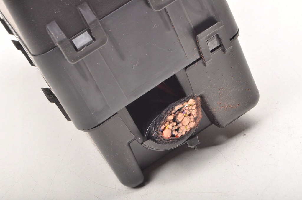 фото №6, Maserati ghibli iii 2.0 коробка предохранителей 670155193