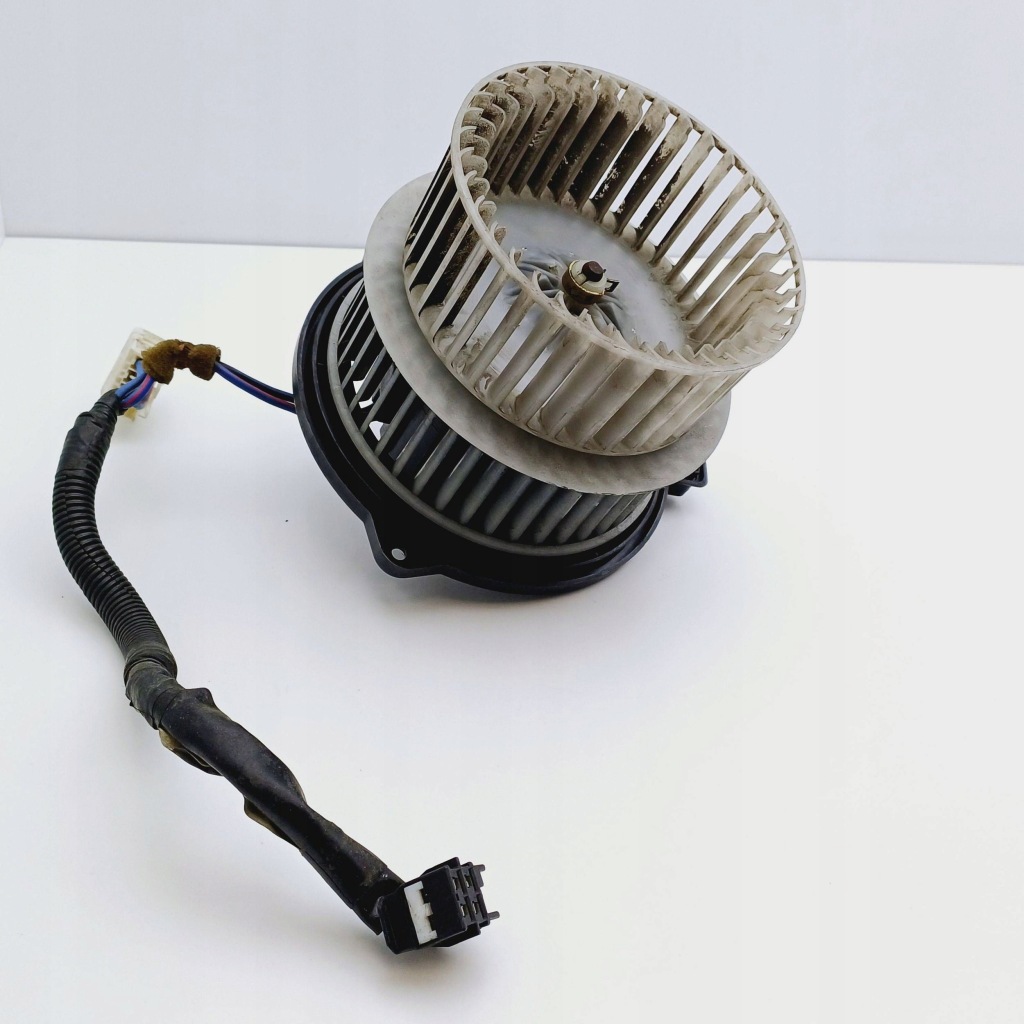 Купити Повітродувка обдув вентилятор toyota yaris 1940001290 nr255