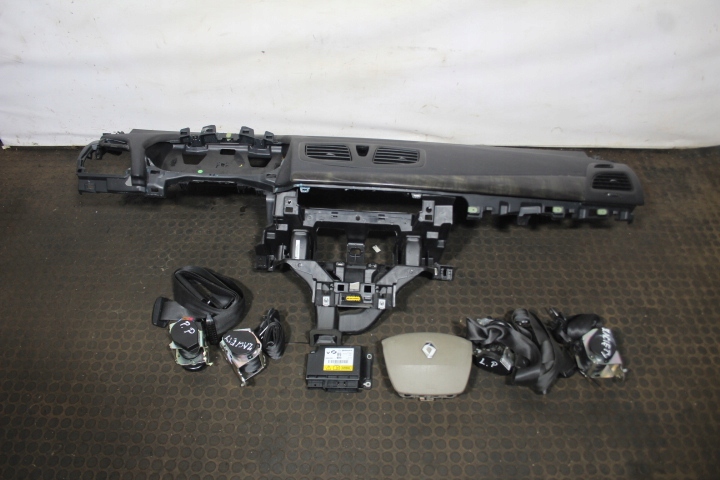 фото №1, Панель приладів приладова подушка безпеки подушки безпеки ремені fluence