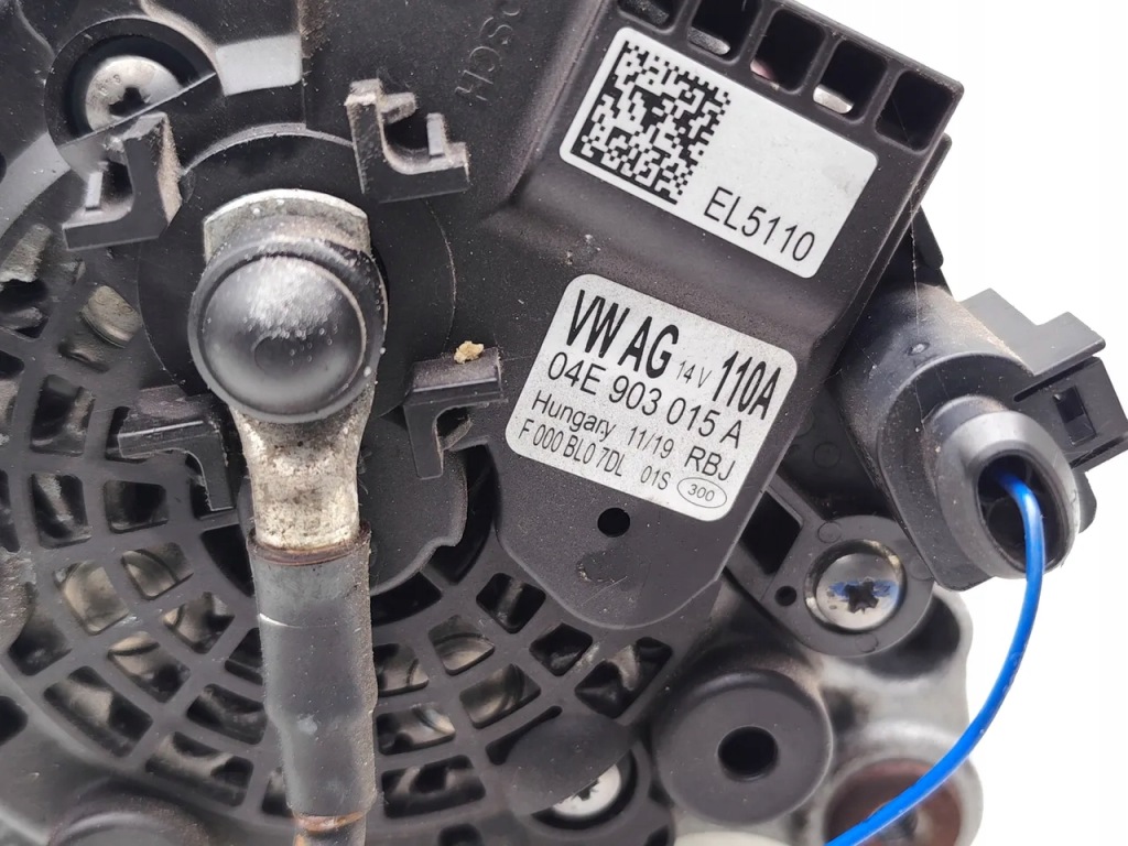 Seat leon генератор 1.5 tsi бензин 96kw 130 hp 04e903015a 2019 18-20 с Разборки