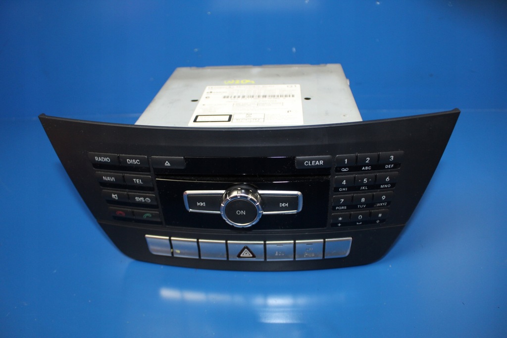 фото №1, Mercedes w204 07-14 радио заводской навигация
