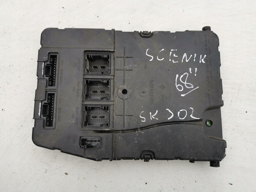 фото №1, Коробка предохранителей 8200309690 s118400220d renault scenic ii