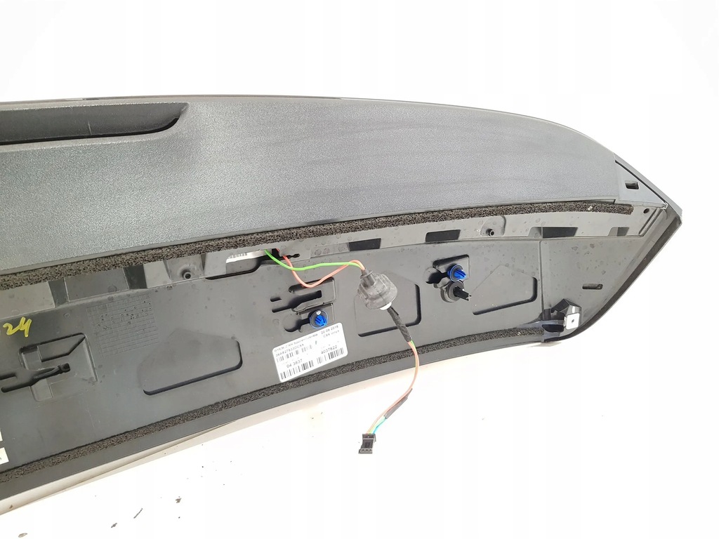 фото №11, Bentley bentayga крышка багажника спойлер задняя 36a827933dc9x