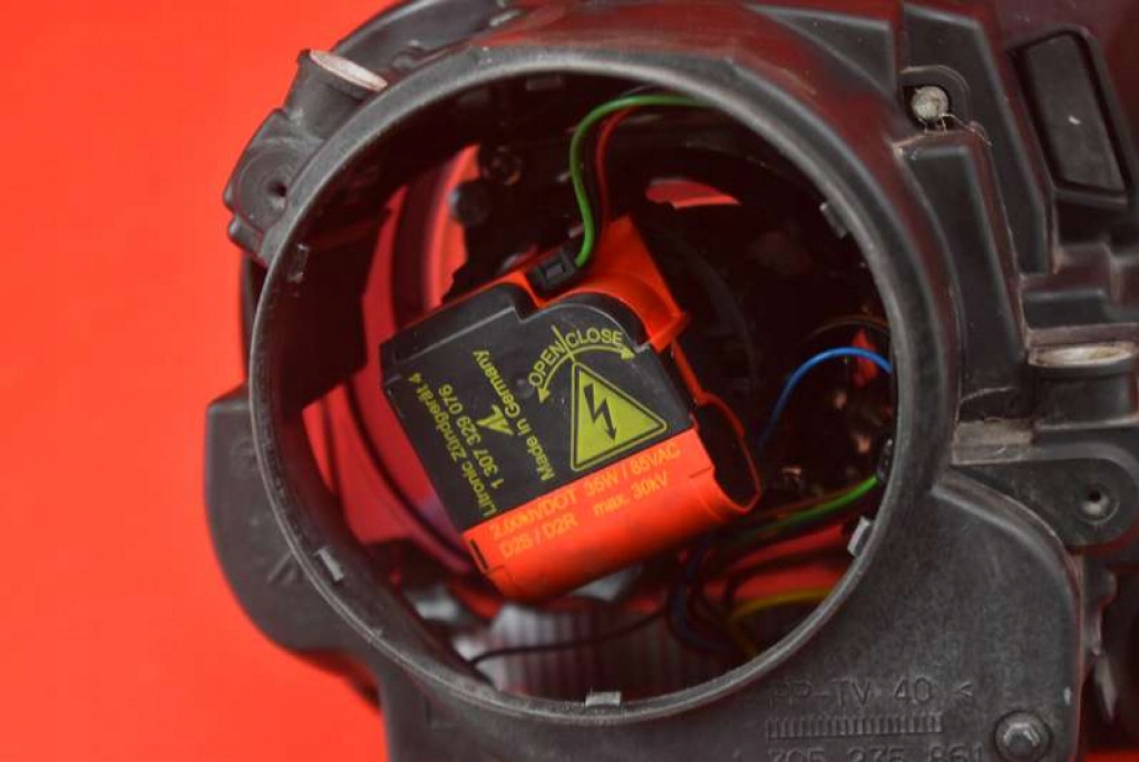 фото №9, Фара левый лампа перед ксенон eu 1k6941031 vw jetta 5 v 05-11