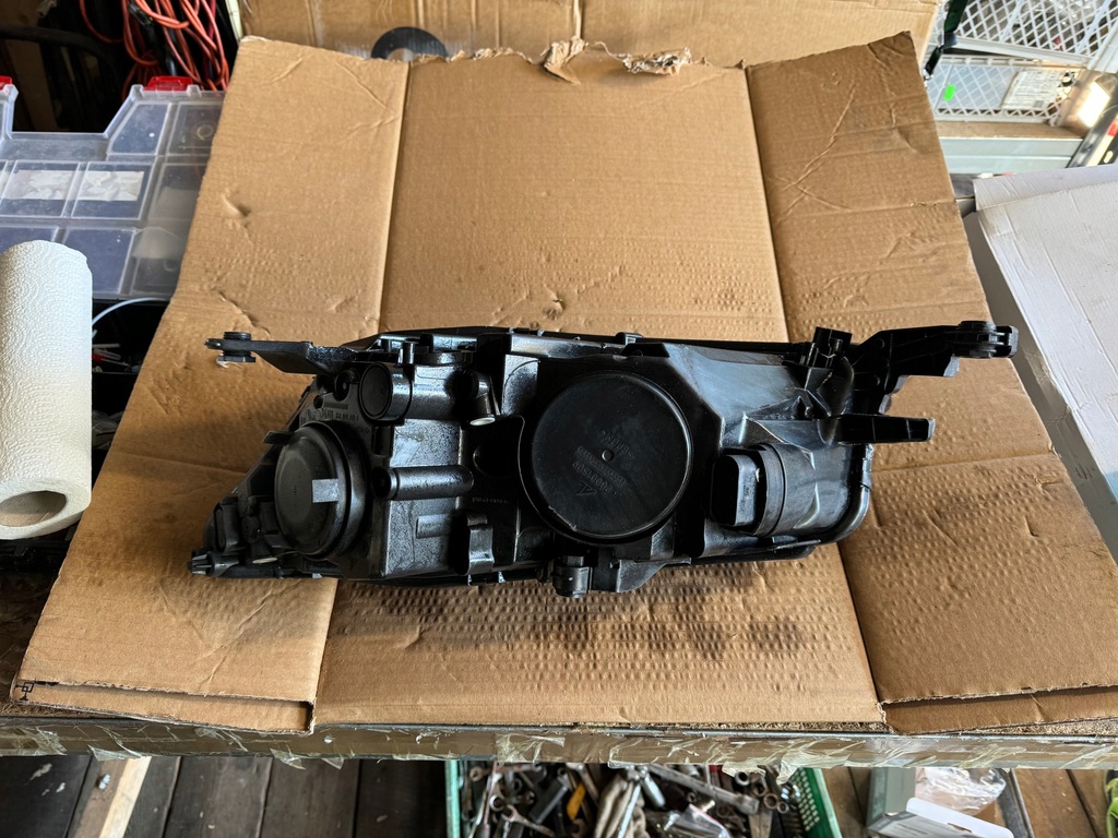 фото №6, Skoda оригинальный номер 6v1941016d лампа передняя p