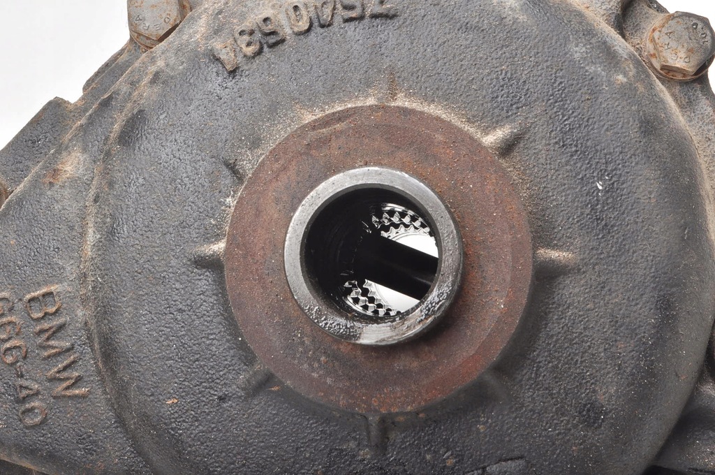 фото №6, Bmw x3 e83 2.0d 150km мост перед передний 7553908 3.07 265 tys km