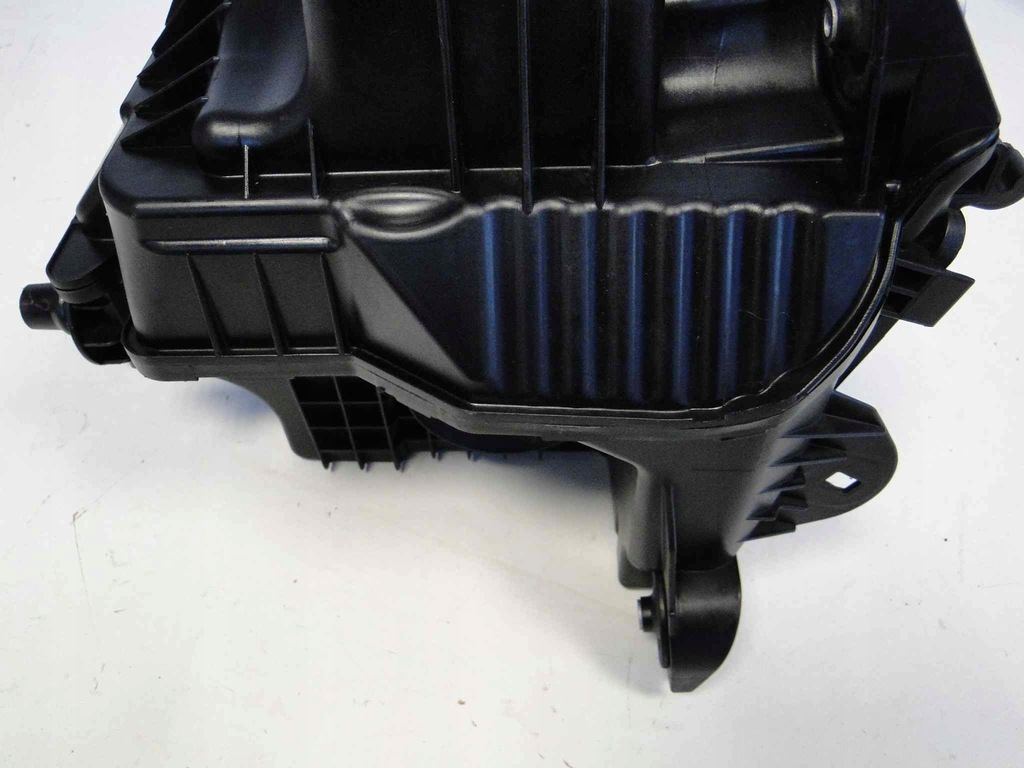 фото №13, Mercedes w169 w245 2.0b корпус фільтра повітря