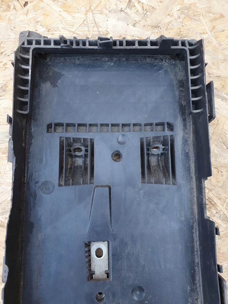 фото №4, Ford mondeo mk4 lift основание аккумулятор