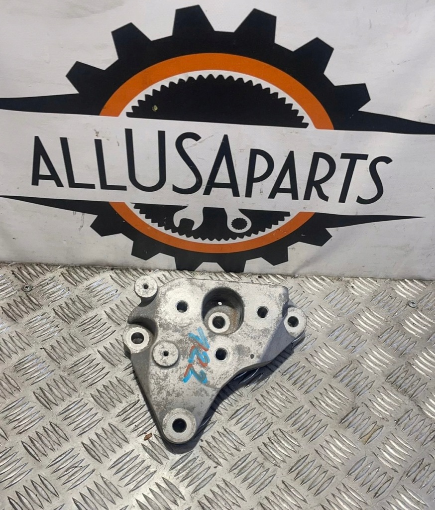 фото №1, Кронштейн коробки двигателя левая chrysler pacifica 16-