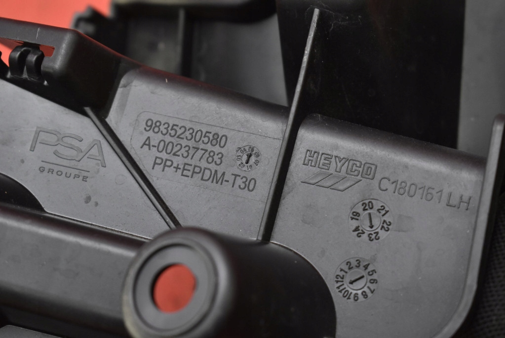 фото №7, Направляющая бампера левый задняя 9835230580 opel mokka b 20-