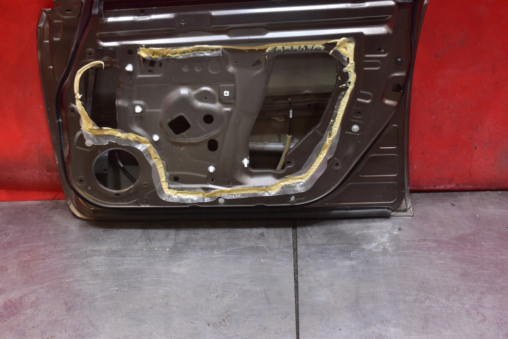 фото №12, Дверь правое перед передние cap nissan leaf 1 i ze0 lift 10-17