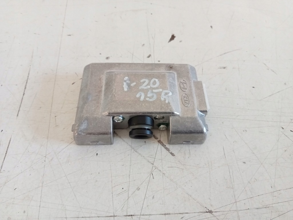 фото №1, Hyundai i20 ii камера ассистент поперечина 95890-c8000