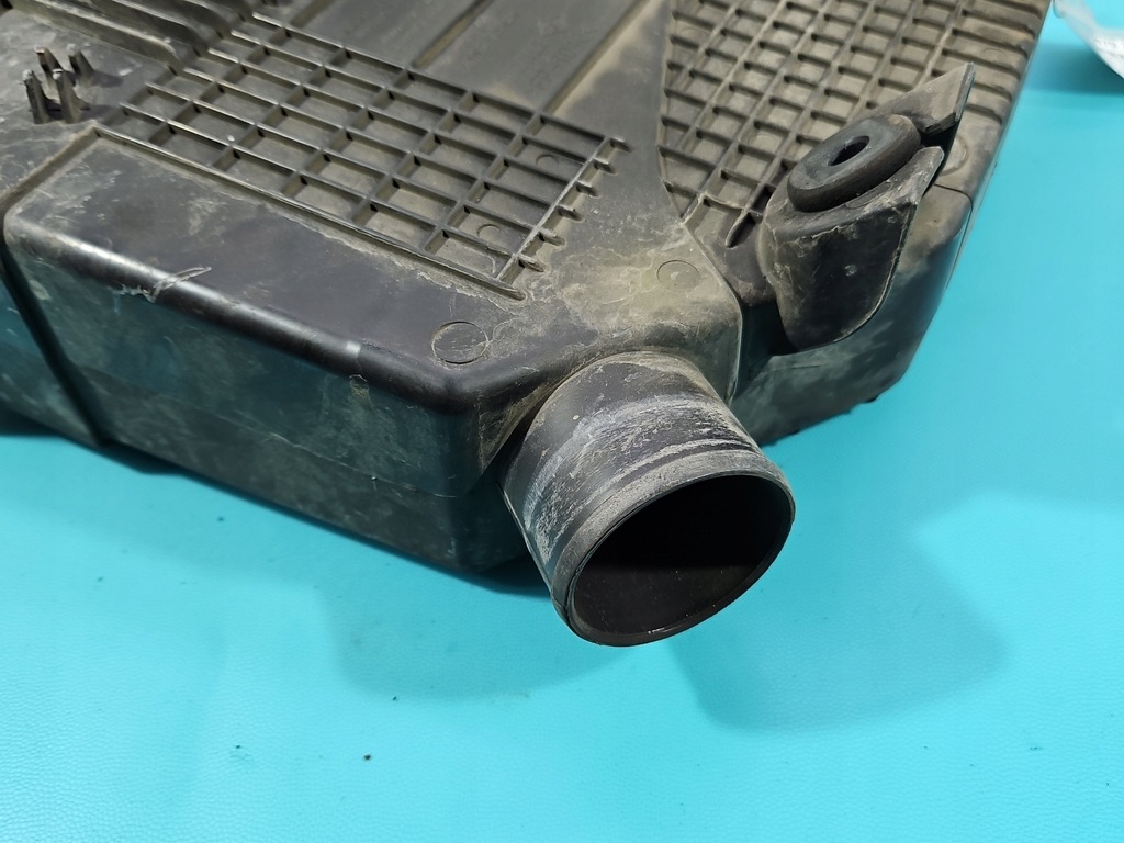 фото №10, Корпус фільтра повітря dacia dokker 165001429r 1.6 8v wiel