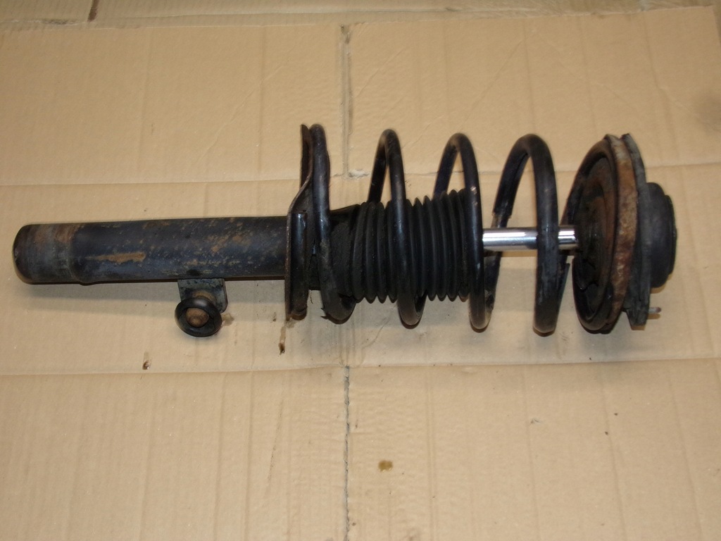 фото №1, Амортизатор левый перед пружина 306 2.0 hdi