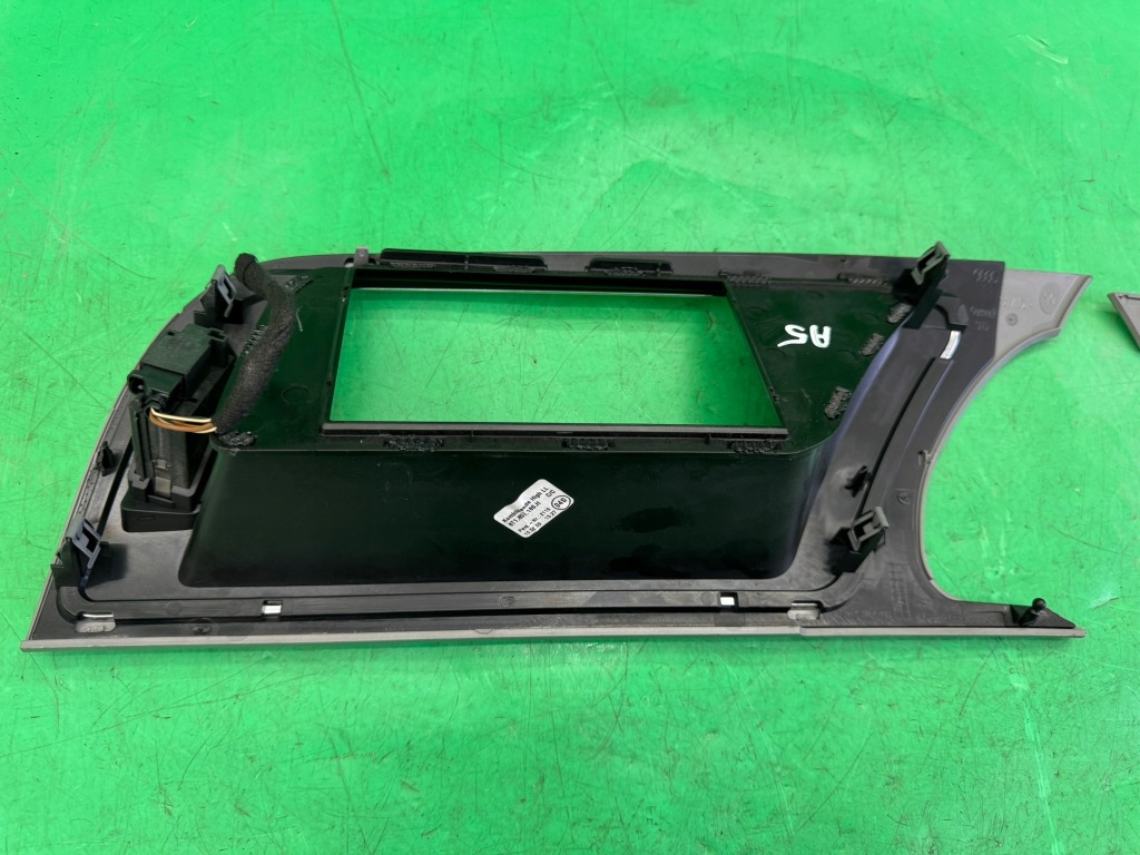 Декори панелі рамка mmi спідометра консолі 8t1857186h audi a5 8t 07- європа Київ