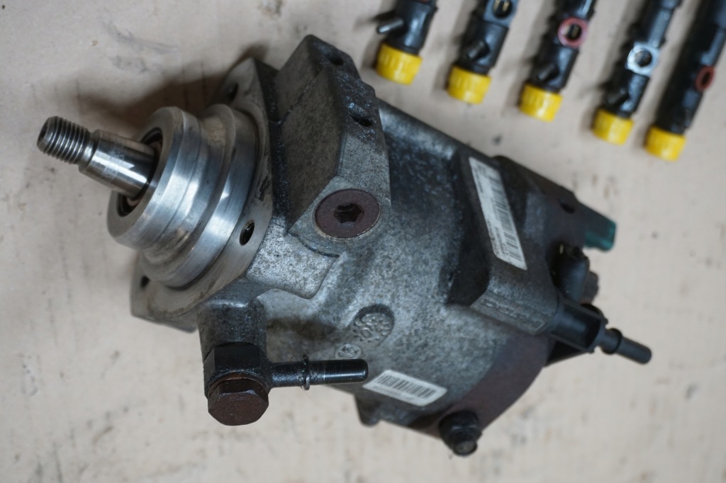 Ssangyong rexton інжектор форсунки насос упорскування 2,7 xdi 05r комплект Оригінал