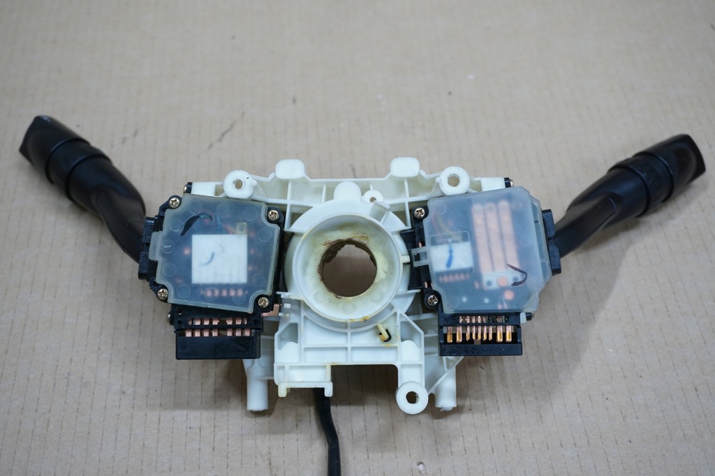 фото №8, Ssangyong actyon перемикач комбінований 07r