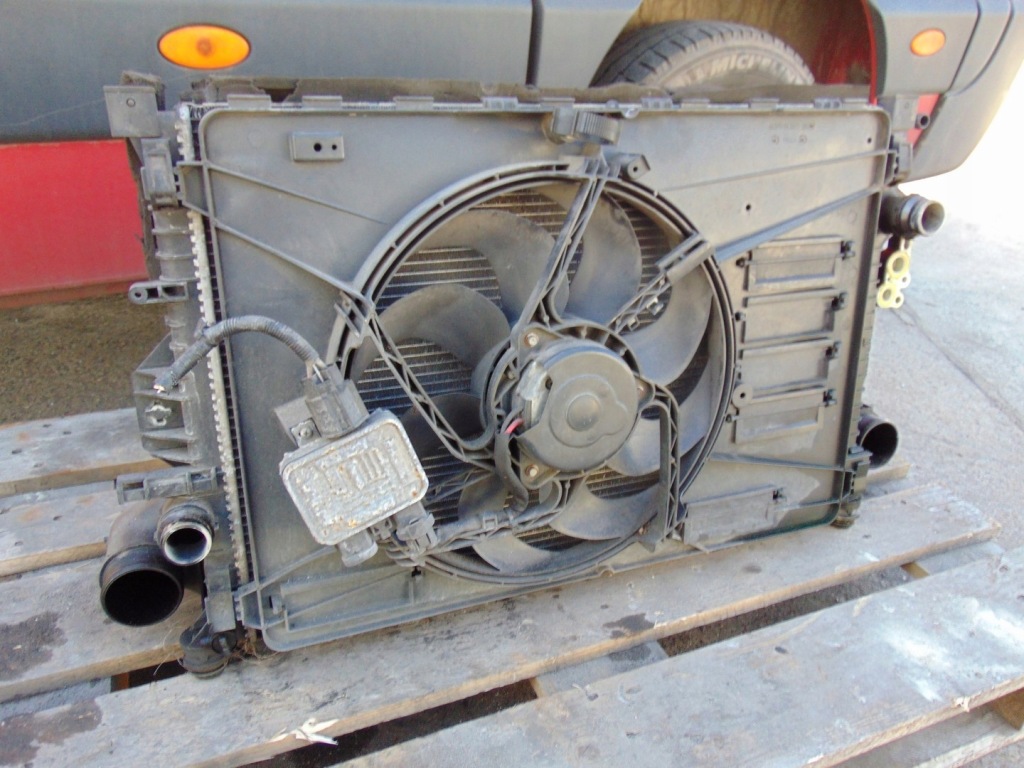 Комплект радиатор вентилятор ford s-max mk1 2.2 tdci 175km механическая коробка передач Недорого