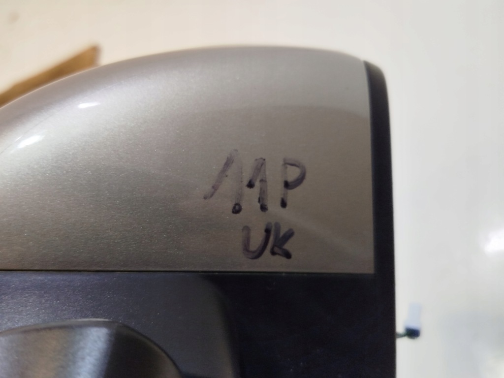Зеркало правое passat b8 lb7w полный , 11 pin , uk , без вкладыш Недорого