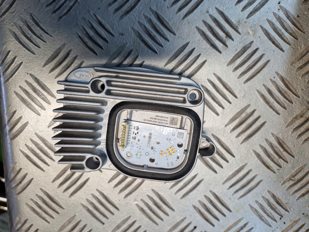 фото №1, Jeż модуль led mercedes-benz a293 drl a2939063500
