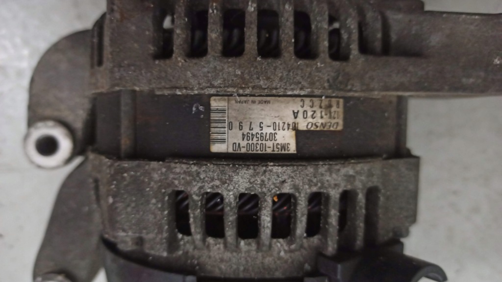 Генератор 3m5t-10300-vd 30795494 volvo v50 1.8 b Недорого