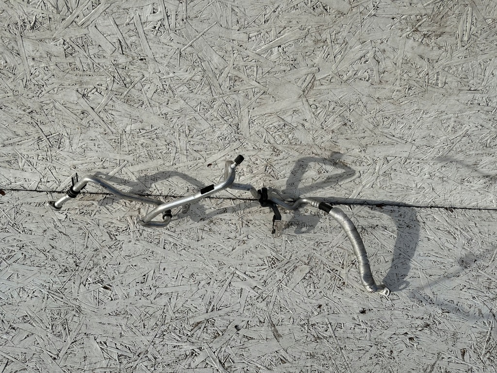 фото №1, Trafic iii lift трубка шланг кондиционера 2,0 924803885r