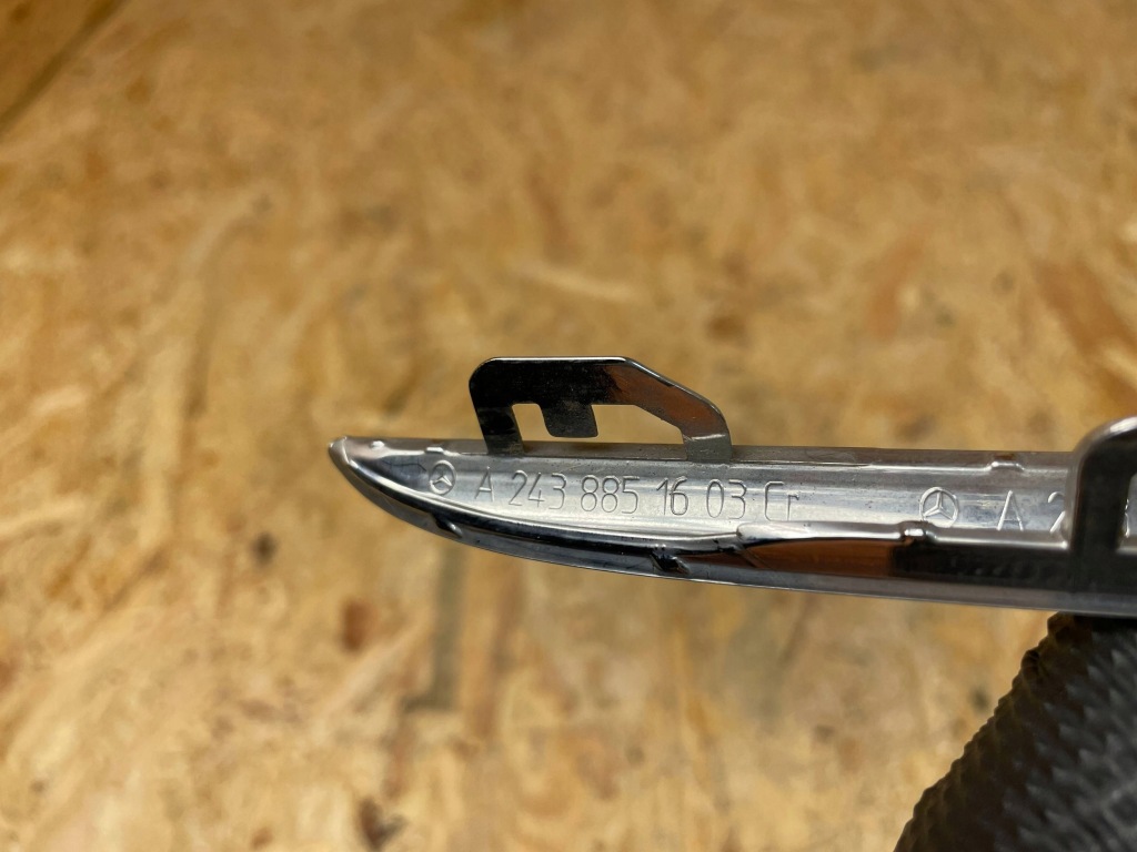 фото №11, Молдинг хром бампера передній перед лівий mercedes eqa w243 a2438851603