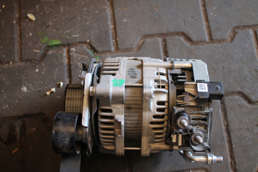 Купить 27. генератор bmw 0127823052