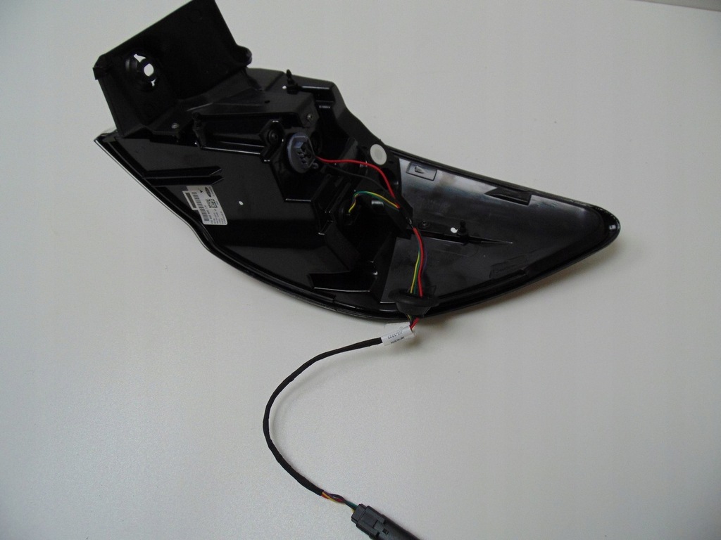 фото №12, Лампа левая задняя ford kuga mk3 lv4b-13405-bf europa