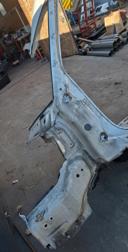 фото №2, Iveco daily po 2014,- чверть перед ліва