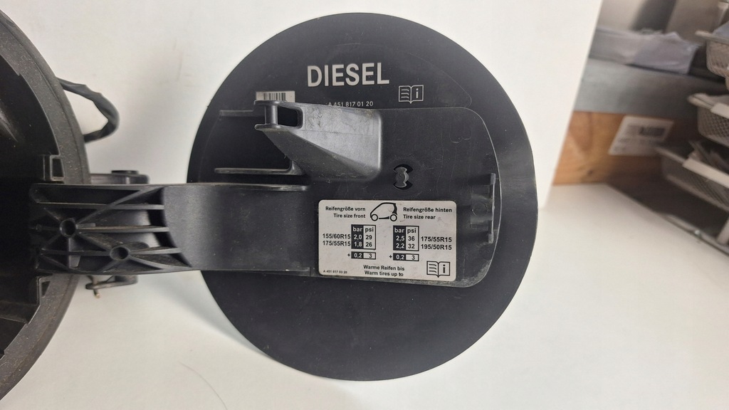 фото №6, Smart fortwo кришка заливної пального a4518170120