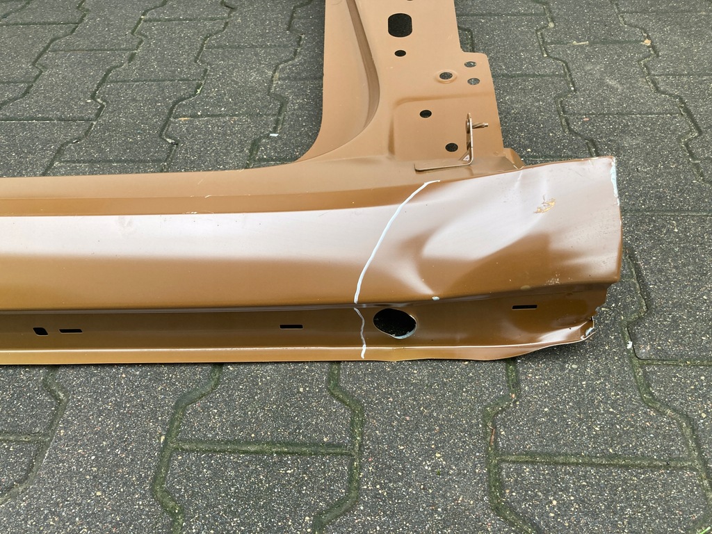 фото №10, Обшивка блок двигуна поріг правий передній tesla 3