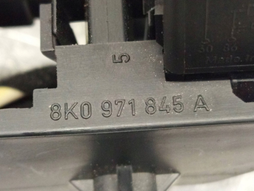 Коробка корпус предохранителей реле audi a5 a4 b8 8k0971845a с Разборки