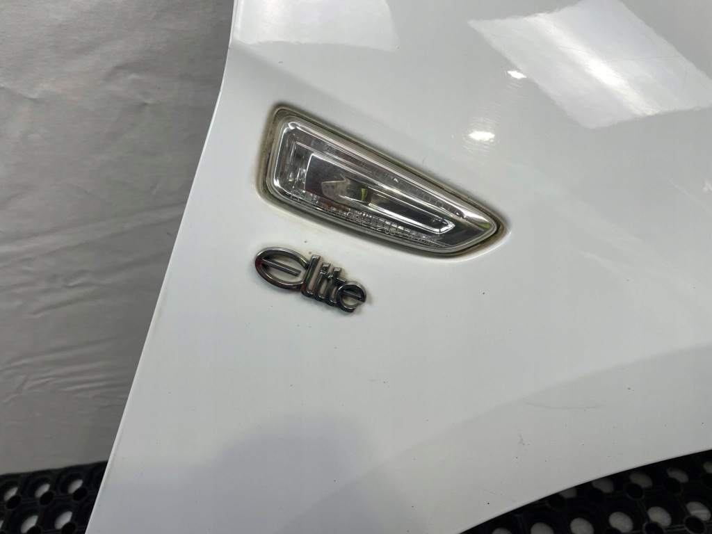 Крыло перед передний правый opel astra v k код лакокрасочного покрытия: y40r 2015- с Разборки